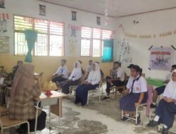 Dosen Universitas Al Asyariah Mandar Edukasi Pelajar Tentang Dampak AI bagi Remaja/Pelajar Melalui Program Internet Sehat